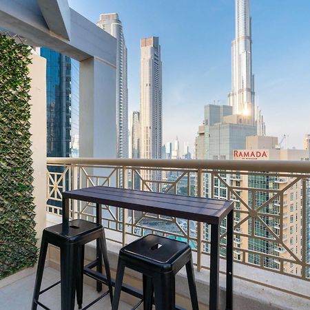Luxury 2Br Downtown Apt With Burj Khalifa Views ดูไบ ภายนอก รูปภาพ