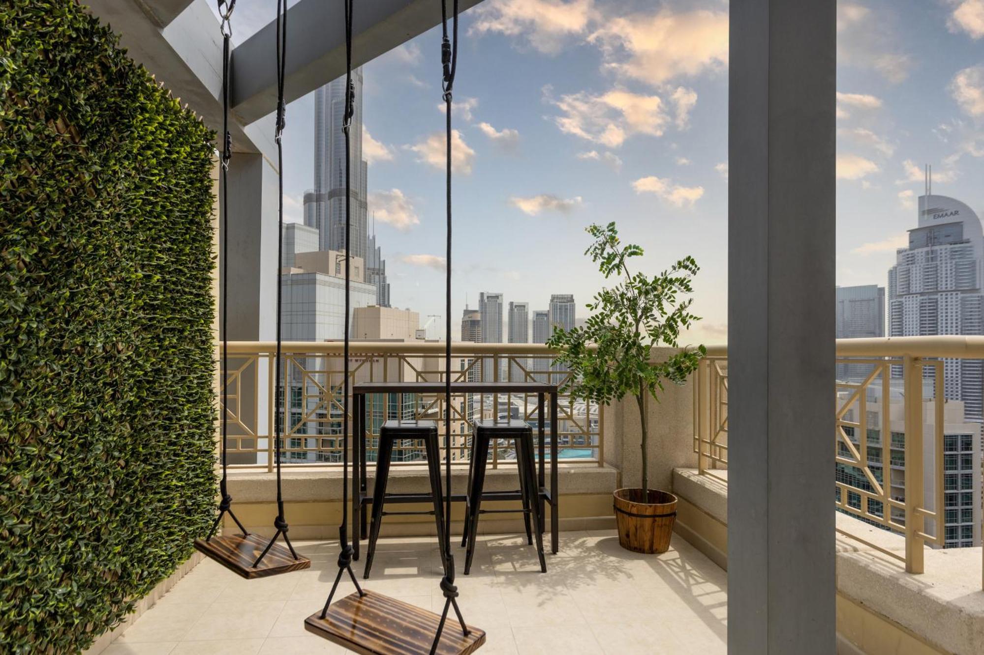 Luxury 2Br Downtown Apt With Burj Khalifa Views ดูไบ ภายนอก รูปภาพ