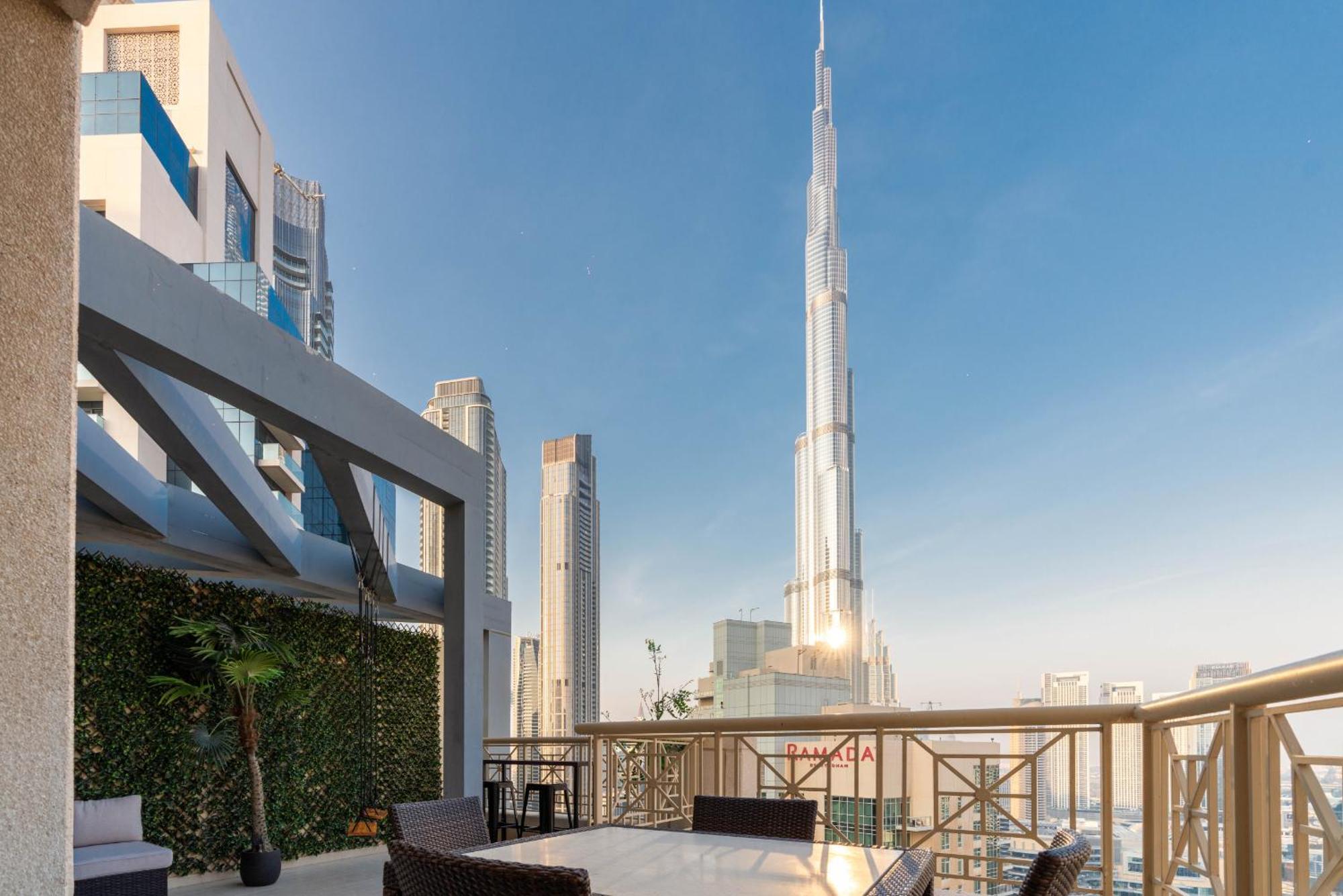 Luxury 2Br Downtown Apt With Burj Khalifa Views ดูไบ ภายนอก รูปภาพ